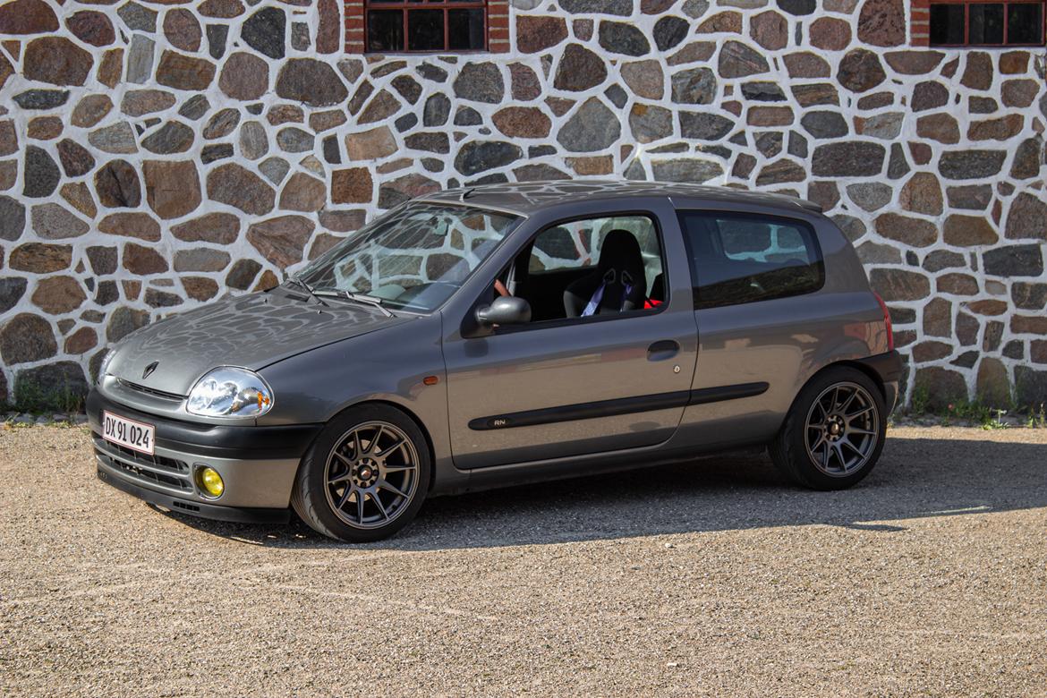 Renault Clio MK2 PH1 billede 1