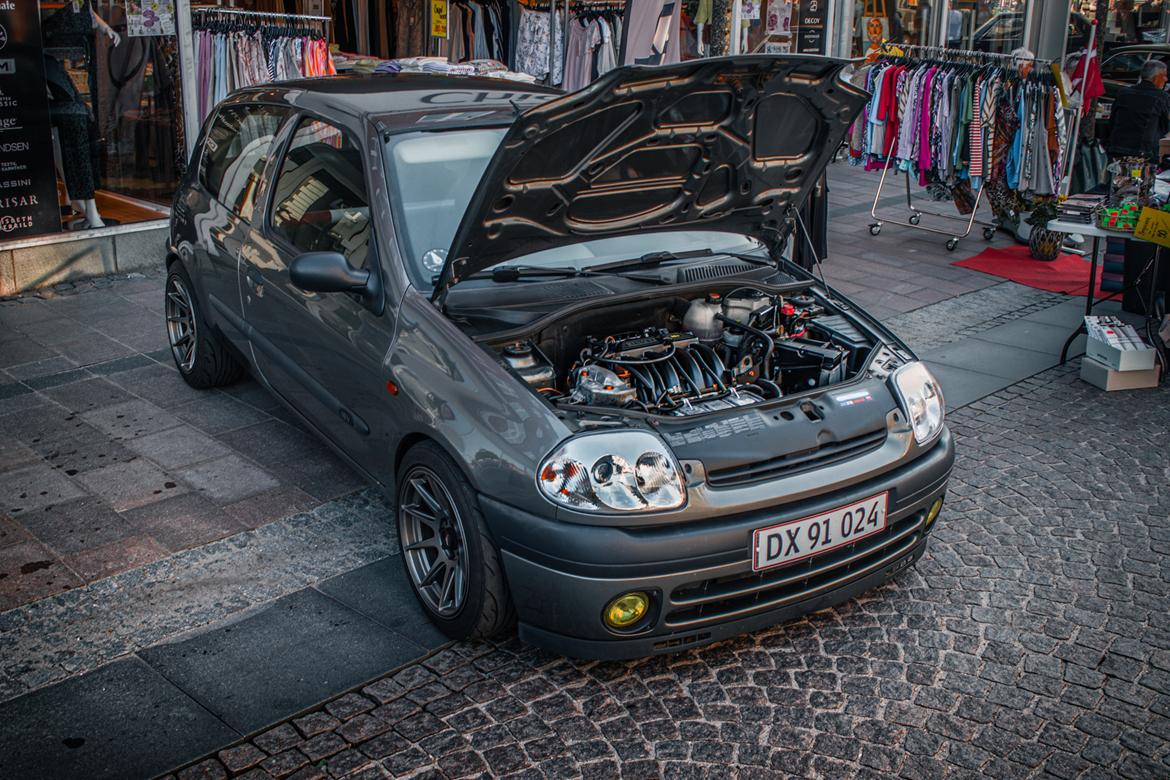Renault Clio MK2 PH1 billede 2