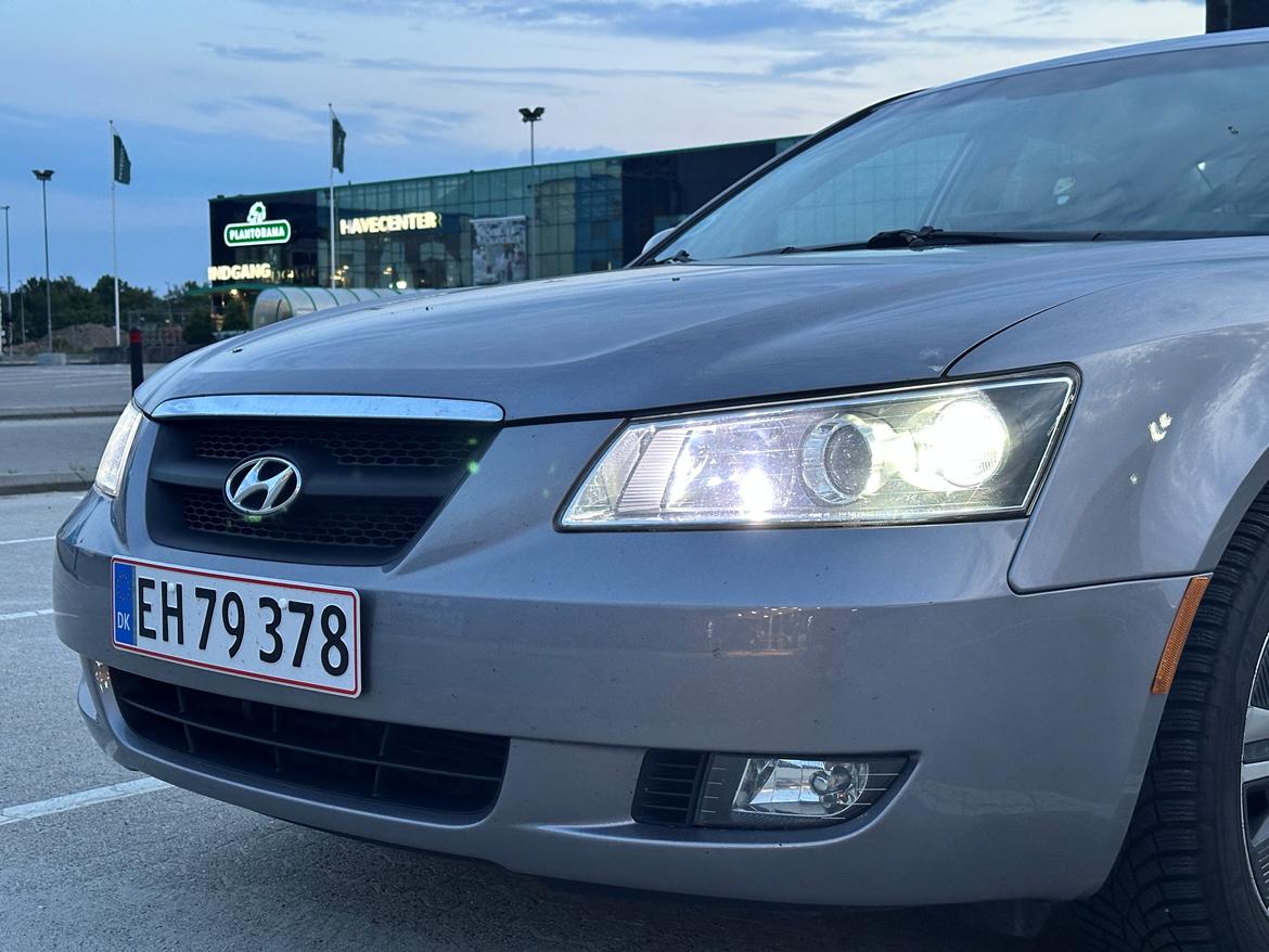 Hyundai Sonata NF billede 2
