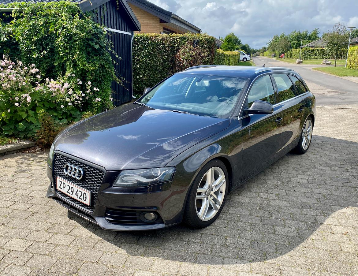 Audi A4 B8 2,0 TDI AUT AVANT  billede 1