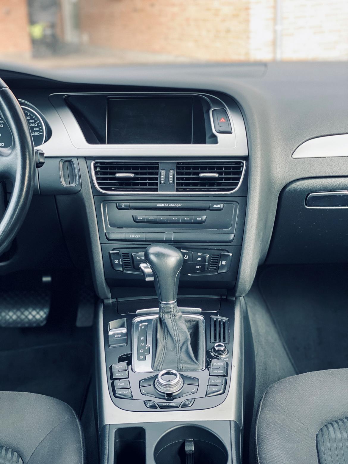 Audi A4 B8 2,0 TDI AUT AVANT  billede 9