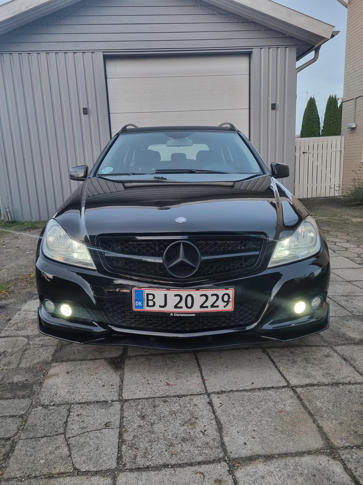 Mercedes Benz C220 W204 ( Tidl bil ) billede 1
