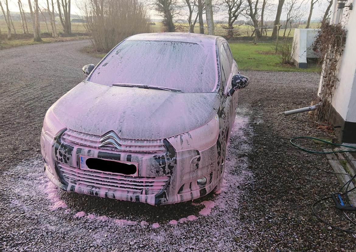 Citroën  C4 Exclusive -E.HDI - Altid godt med et skum bad  billede 2