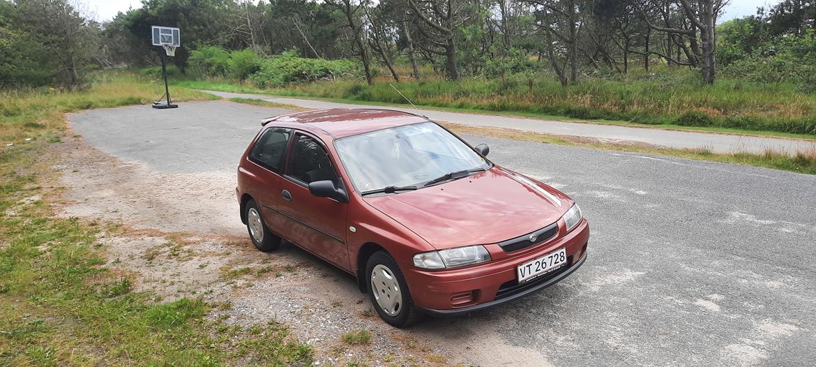 Mazda 323P Sport 1.5 16v Coupehatch billede 18