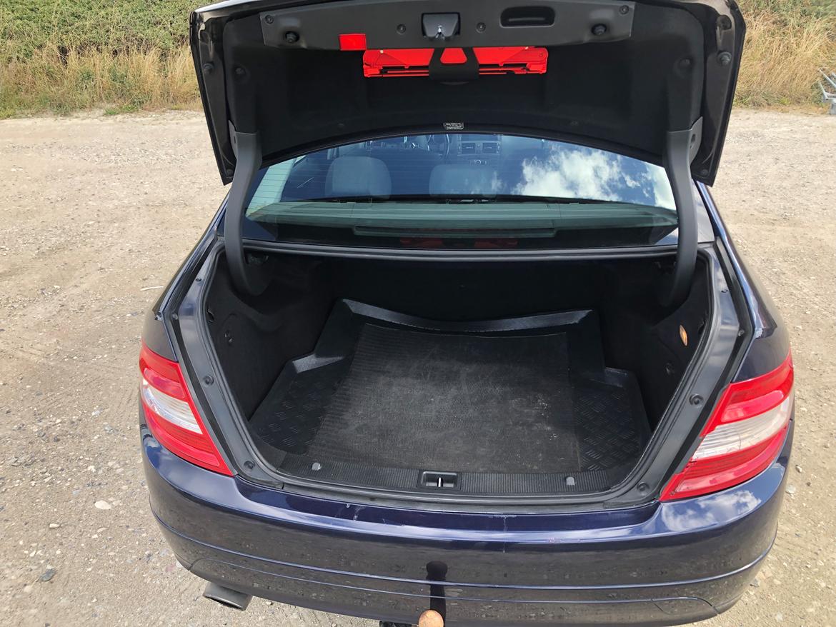 Mercedes Benz C 180 billede 1