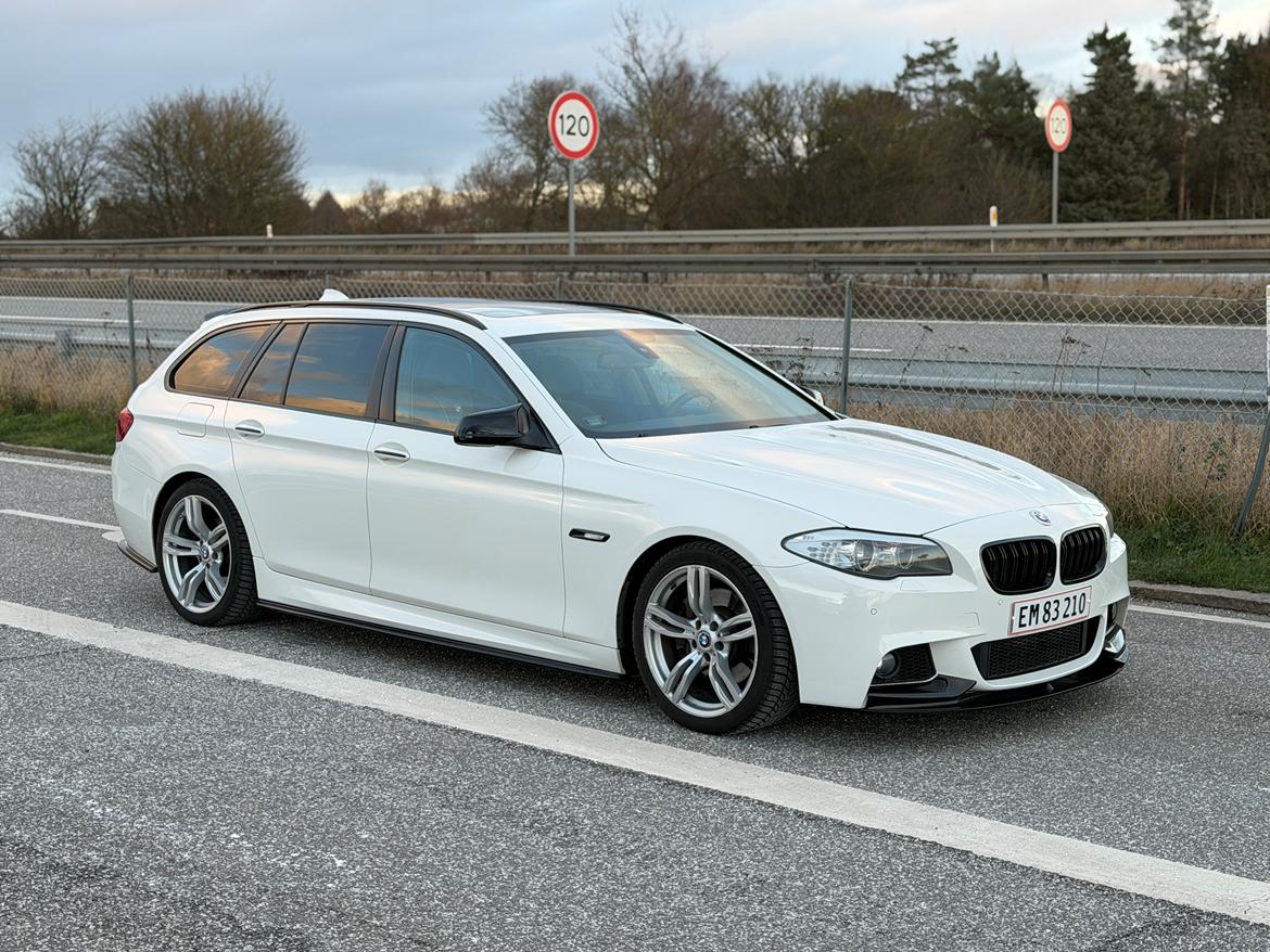BMW F11 - 525D - M Sport - 2012 billede 1
