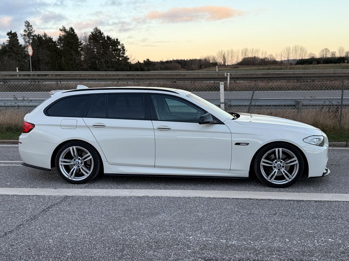 BMW F11 - 525D - M Sport - 2012 billede 2