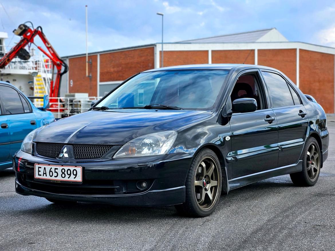 Mitsubishi Lancer  billede 1