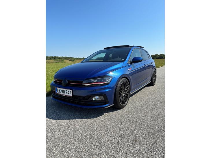 {{currentPhoto.altText}} billede {{currentPhoto.number}}