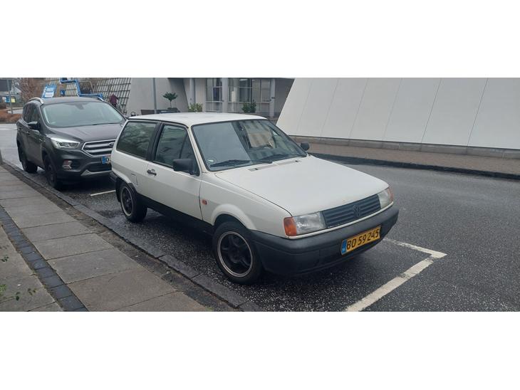 {{currentPhoto.altText}} billede {{currentPhoto.number}}