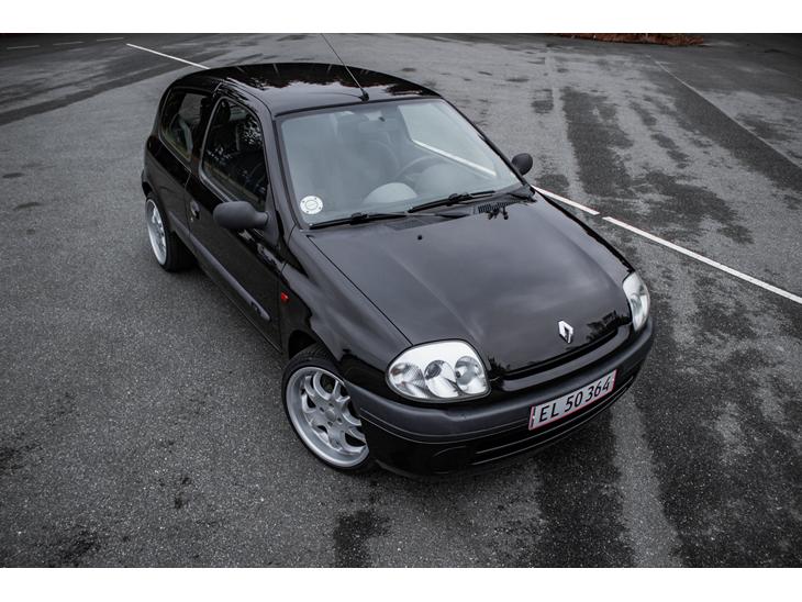 {{currentPhoto.altText}} billede {{currentPhoto.number}}