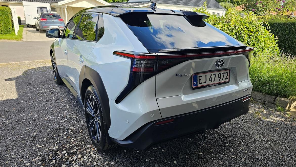 Toyota Bz4X Executive Panorama AWD  billede 10