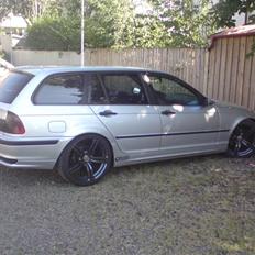 BMW  E46 320d Touring (N)