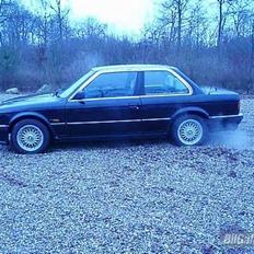BMW 320/325i solgt