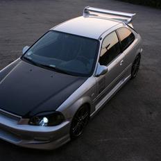 Honda Civic 1,4i Turbo *SOLGT*