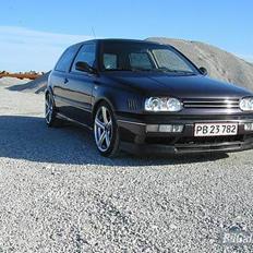VW Golf VR6 "breit und tief"