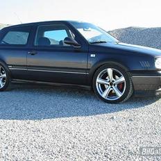 VW Golf VR6 "breit und tief"