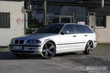 BMW  E46 320d Touring (N) - 19" M6 fælge *mums* billede 1