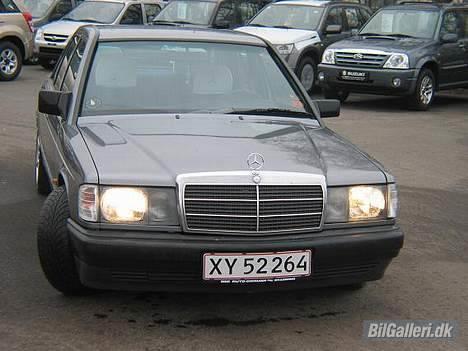 Mercedes Benz 190 E Sportline (SOLGT) billede 1