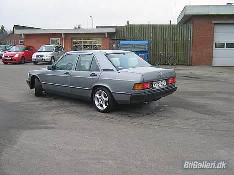 Mercedes Benz 190 E Sportline (SOLGT) billede 2