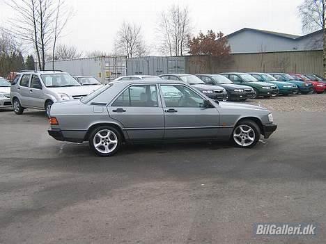 Mercedes Benz 190 E Sportline (SOLGT) billede 6