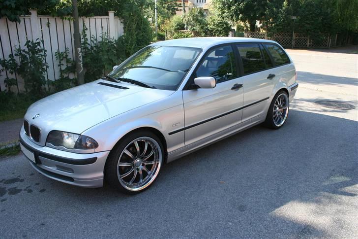 BMW  E46 320d Touring (N) - De nye 19" fælge billede 7