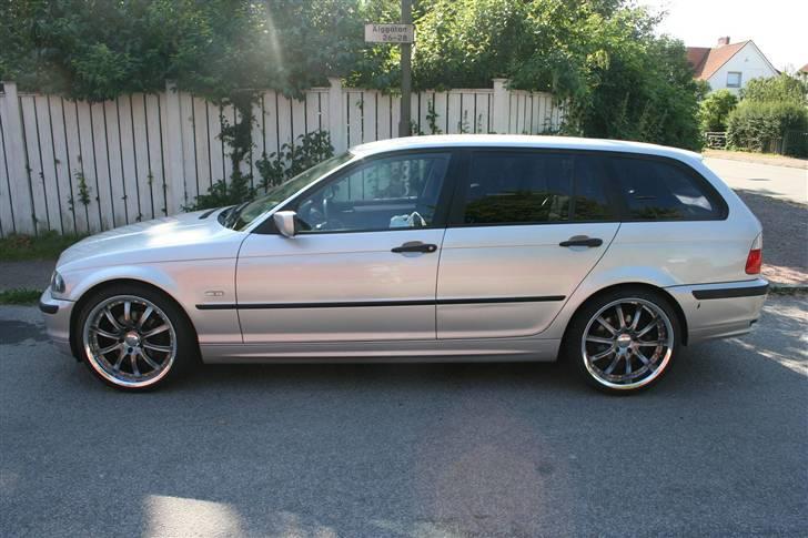 BMW  E46 320d Touring (N) - De nye 19" fælge billede 8