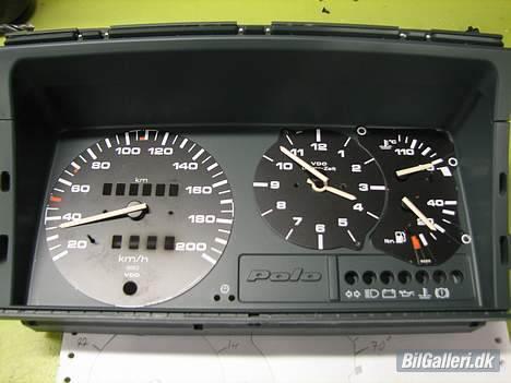 VW polo coupé 2F (DØD) - standard instrumentbord gab kedeligt.. billede 5