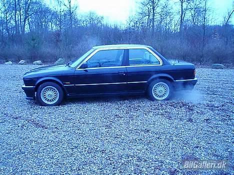 BMW 320/325i solgt billede 3