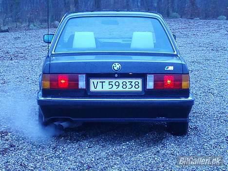 BMW 320/325i solgt billede 5