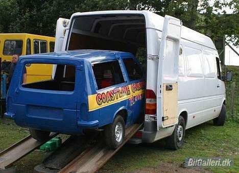 Mini Reliant Robin Super 850 - Det er jo en bil man lige kan have med  billede 17