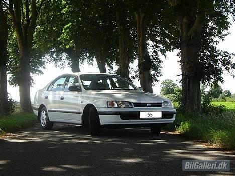 Toyota Carina E XLI *SOLGT* billede 1