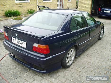 BMW 316i solgt billede 5