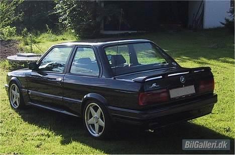 BMW 320i (solgt) billede 13