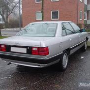 Audi 100