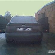 Audi A4 1.8 turbo- limousine