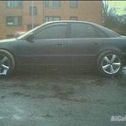 Audi A4 1.8 turbo- limousine