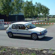 Peugeot 205 GTI 1,9