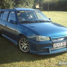 Opel kadett gsi