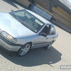 Nissan Primera 2,0.SLX