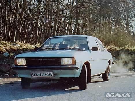 Opel Ascona B 1,9 SR billede 2