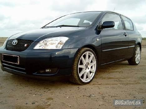 Toyota Corolla T Sport billede 2