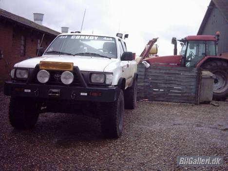 Toyota Hilux X-cab billede 2