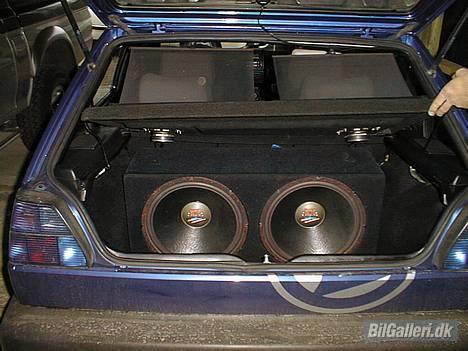 VW Golf 2 1,8 GT  solgt billede 8