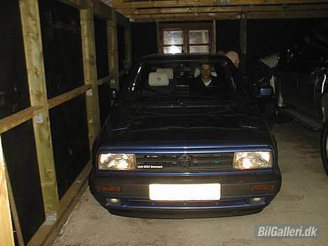 VW Golf 2 1,8 GT  solgt - Den gamle tøs skal sgu holde tørt og sikkert 8 ) billede 10