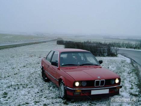 BMW 320i (solgt) billede 1