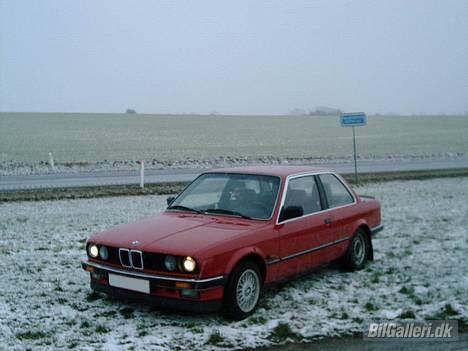BMW 320i (solgt) billede 4