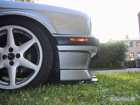 BMW E30 325i Touring - Lav billede 1