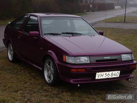 Toyota Corolla GT Coupe - Baghjulstræk er det eneste rigtige... billede 2