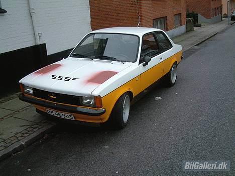 Opel Kadett C  - Fik sku aldrig malet den færdig.. men der er da okay den de hjemme lav  billede 9